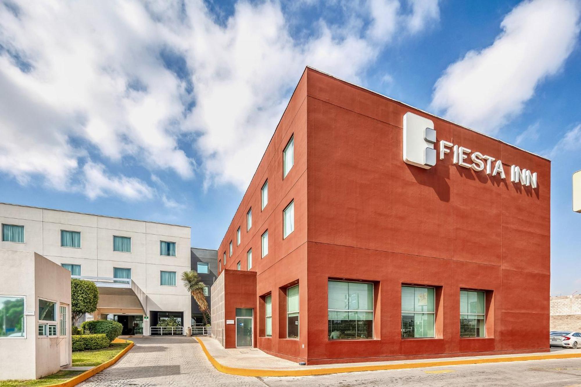 Fiesta Inn Express San Luis Potosi Oriente Kültér fotó