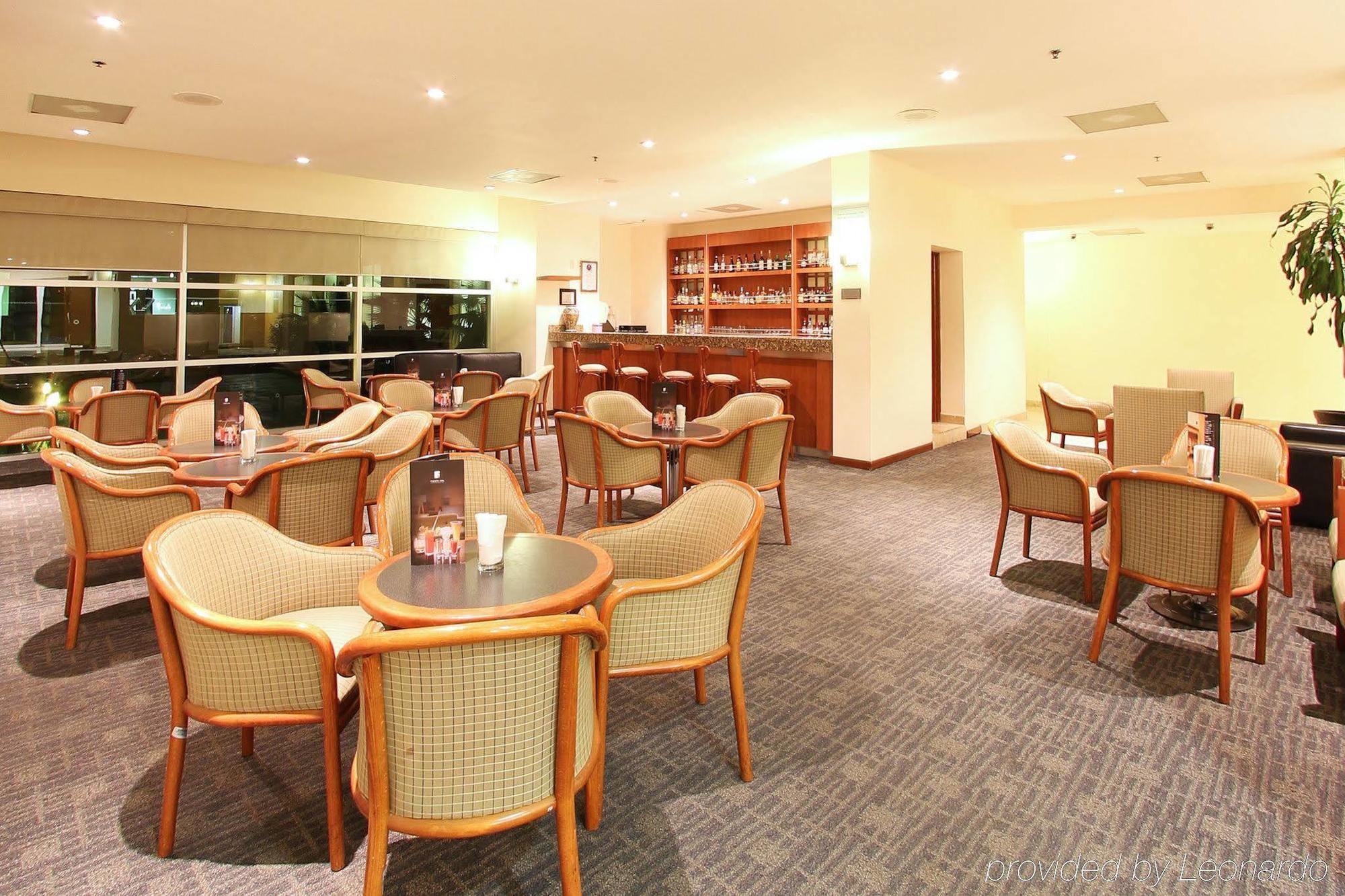 Fiesta Inn Express San Luis Potosi Oriente Kültér fotó