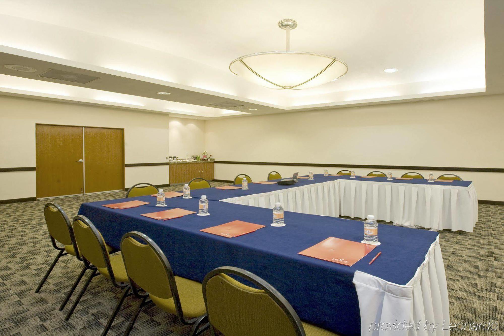 Fiesta Inn Express San Luis Potosi Oriente Kültér fotó
