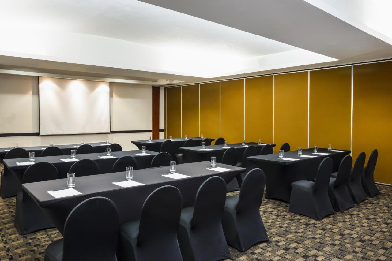 Fiesta Inn Express San Luis Potosi Oriente Kültér fotó